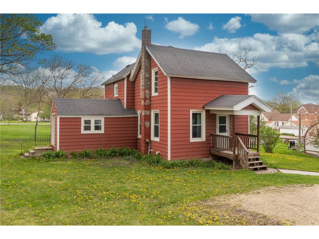 1554 Church Avenue Saint Charles MN 55972 6533554 image1