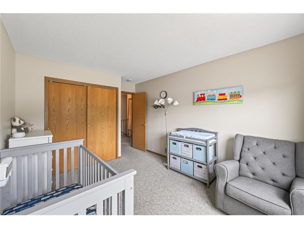 1554 Helmo Avenue N Oakdale MN 55128 7099950 image22
