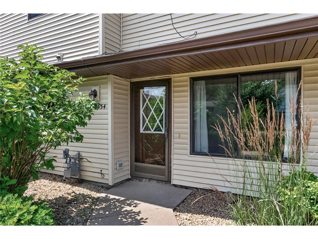 1554 Helmo Avenue N Oakdale MN 55128 7099950 image4