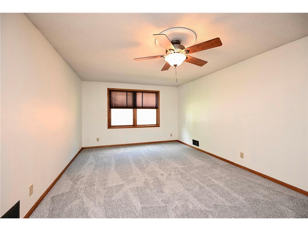 1555 48th Avenue Winona MN 55987 7113201 image22