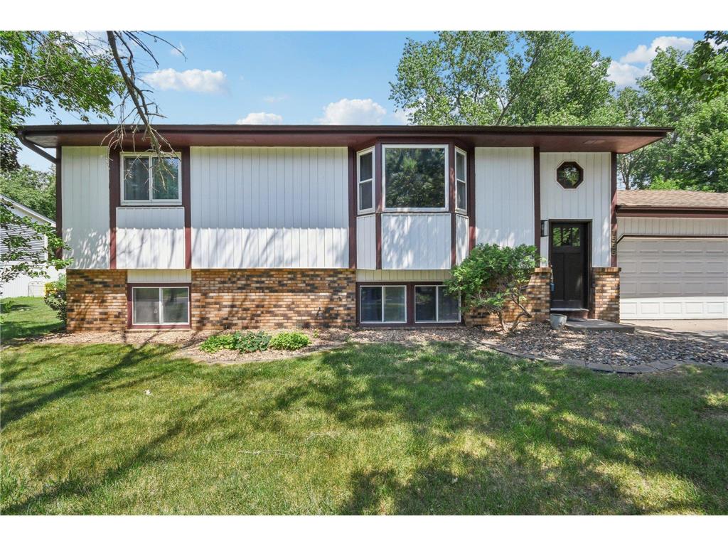 1555 Lois Drive Shoreview MN 55126 6743817 image1