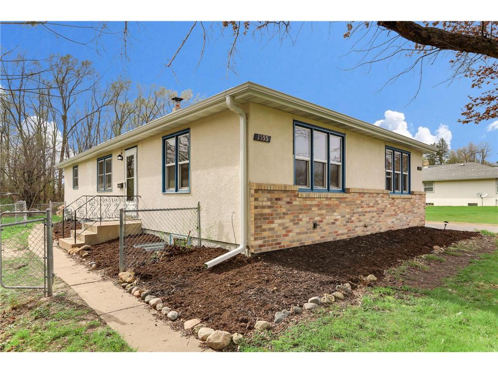 1555 Mcafee Street Saint Paul MN 55106 6719567 image1