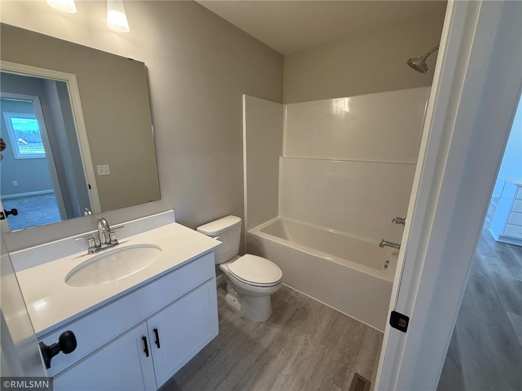 1555 Meadows Drive NE East Bethel MN 55011 7044640 image10