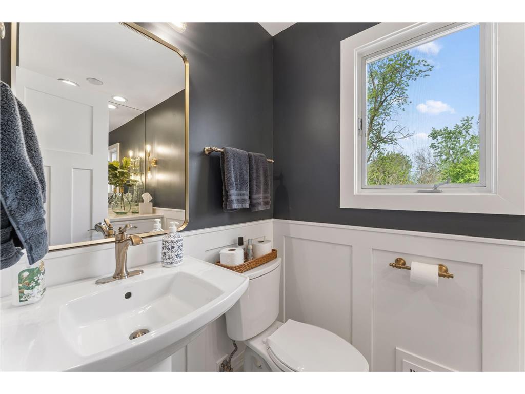 1555 Smith Avenue S West Saint Paul MN 55118 7076796 image29