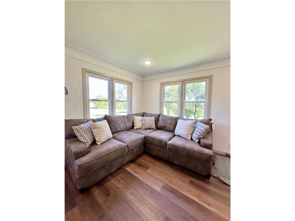 1555 US Highway 75 Lake Benton Twp MN 56149 7023103 image10