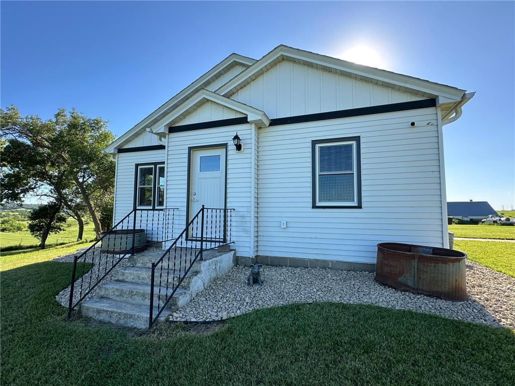1555 US Highway 75 Lake Benton Twp MN 56149 7023103 image3