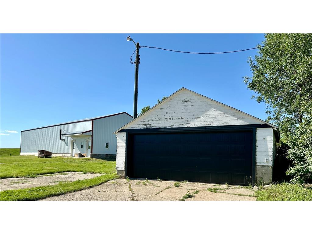 1555 US Highway 75 Lake Benton Twp MN 56149 7023103 image38
