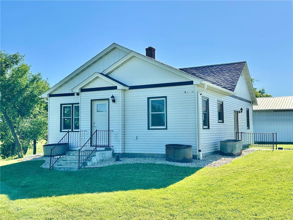 1555 US Highway 75 Lake Benton Twp MN 56149 7023103 image4
