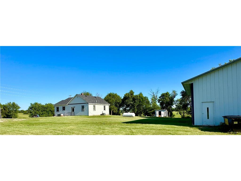 1555 US Highway 75 Lake Benton Twp MN 56149 7023103 image42
