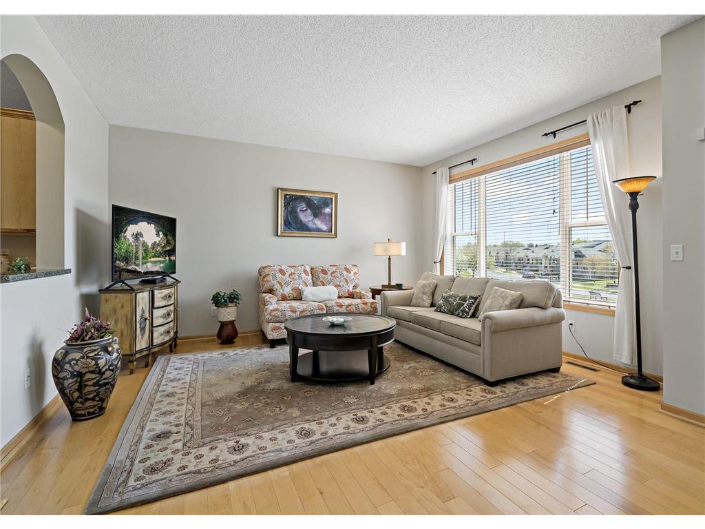 15554 Dynasty Way Apple Valley MN 55124 - Cobblestone 7065190 image3