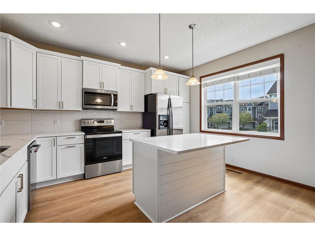 15559 Eagles Nest Way #703 Apple Valley MN 55124 7062641 image11