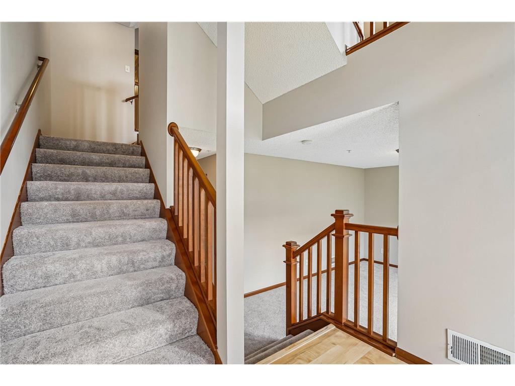 15559 Eagles Nest Way #703 Apple Valley MN 55124 7062641 image4