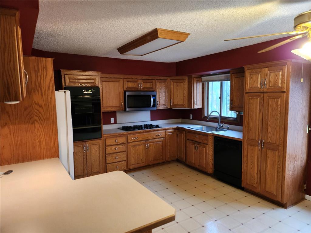 1556 76th Court N Brooklyn Park MN 55444 6634077 image1