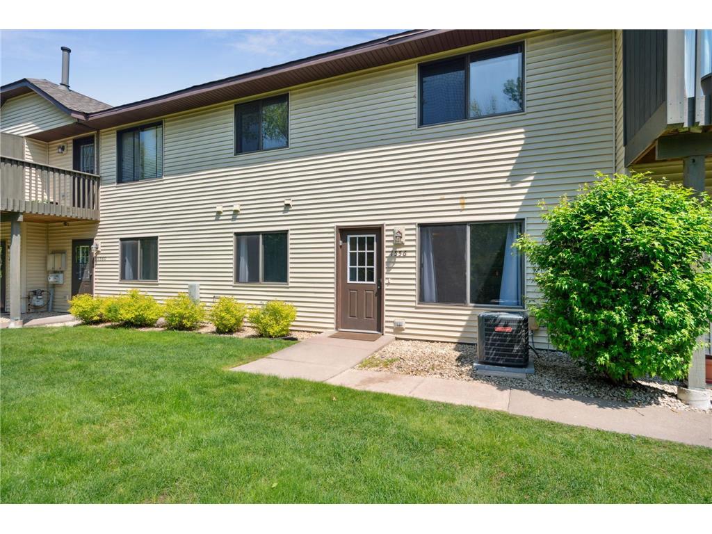 1556 Helmo Avenue N Oakdale MN 55128 6534494 image1