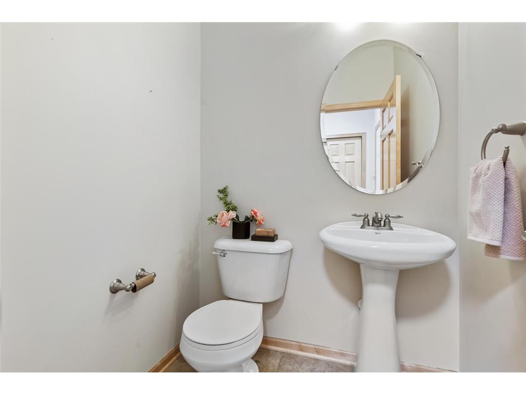 15561 Lilac Drive Eden Prairie MN 55347 7013041 image16