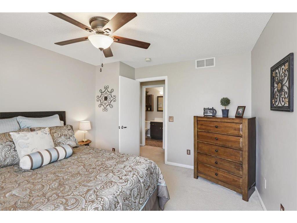 15568 Gateway Path #147 Apple Valley MN 55124 6774580 image21