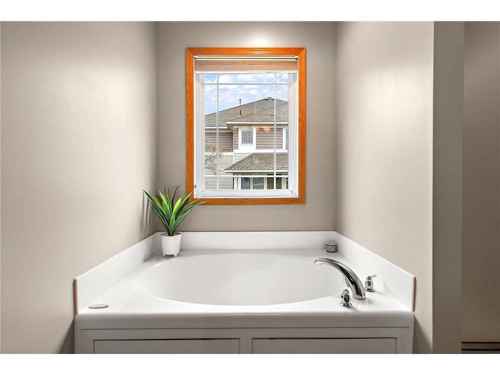 15569 Lilac Drive Eden Prairie MN 55347 7060682 image30