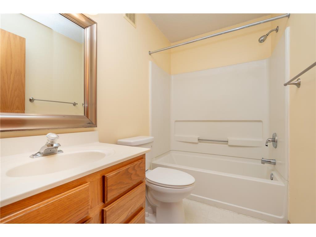 15570 Finch Avenue Apple Valley MN 55124 7068430 image33