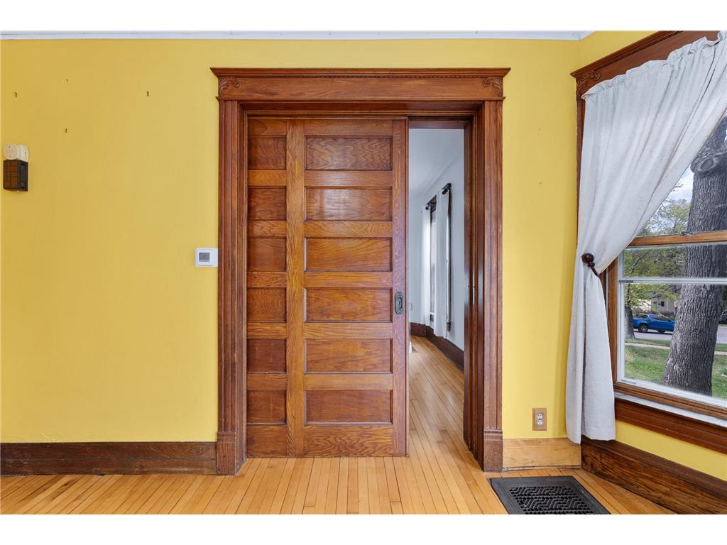 1558 E Madison Street Eau Claire WI 54703 7067920 image25
