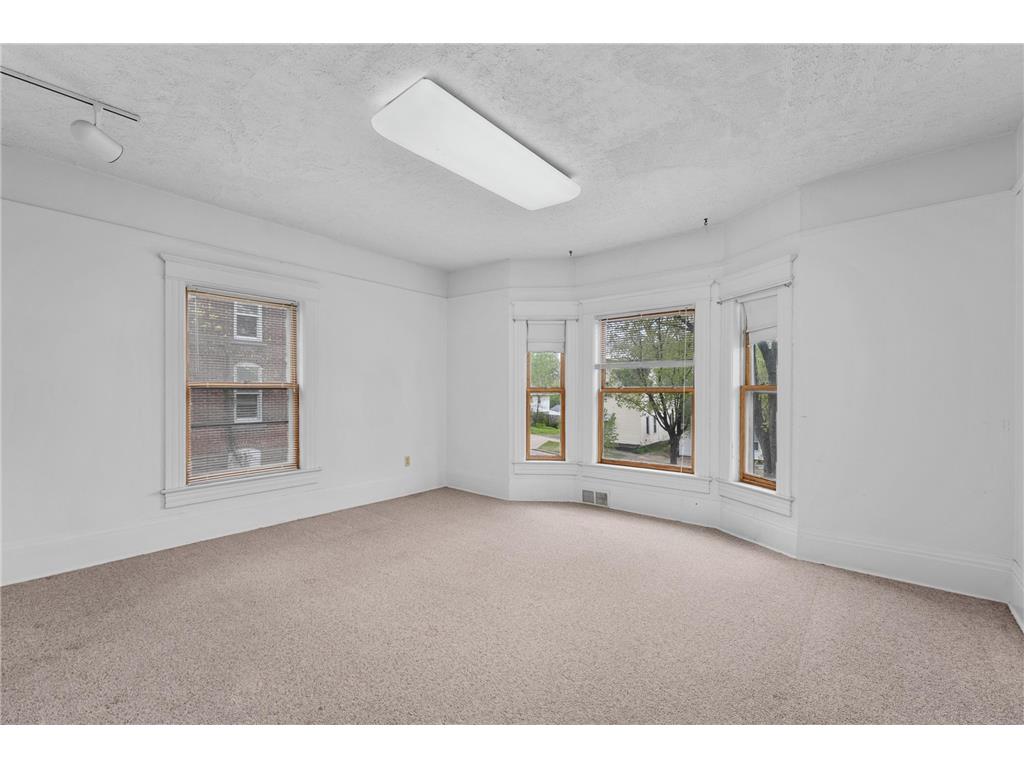 1558 E Madison Street Eau Claire WI 54703 7067920 image29