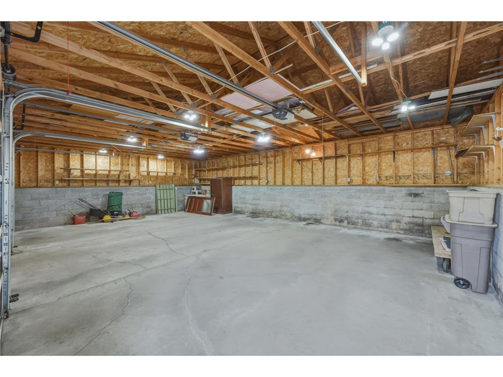 1558 E Madison Street Eau Claire WI 54703 7067920 image35