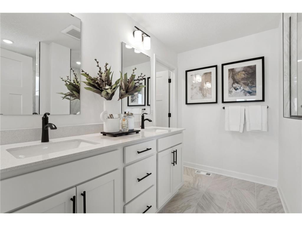 1558 Upper 141st Street E Rosemount MN 55068 7019927 image10