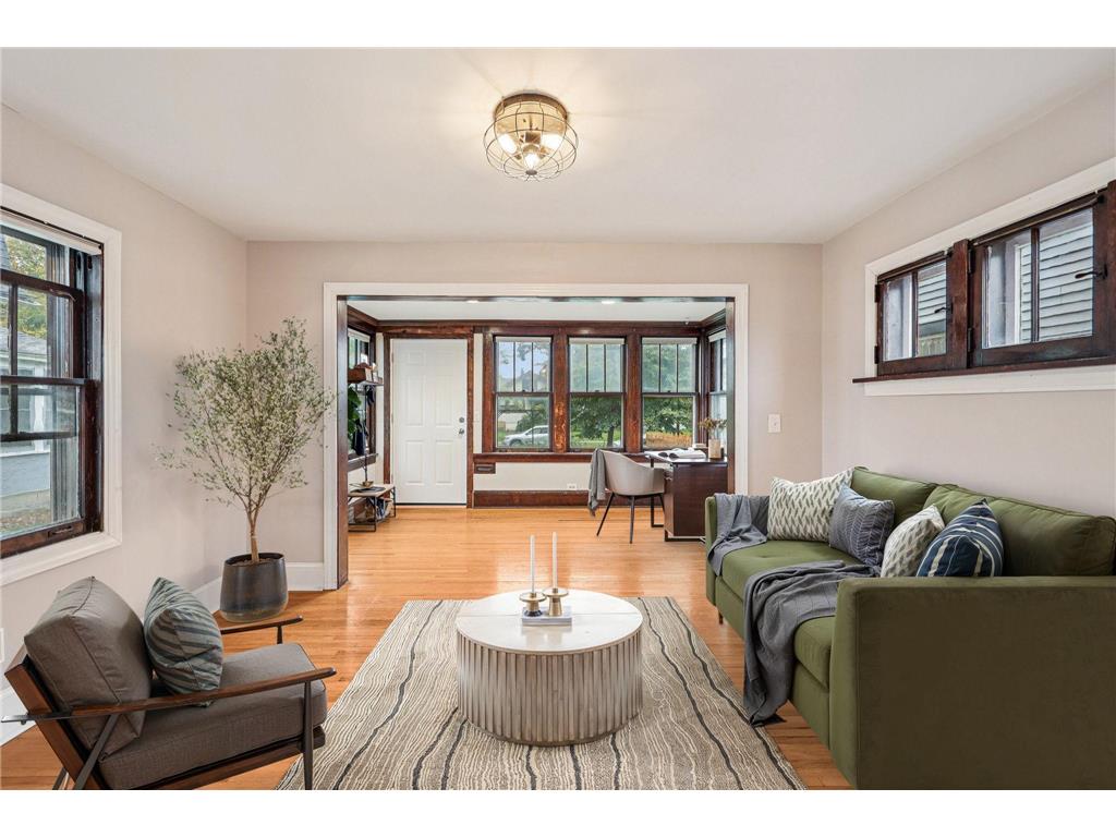 1559 Almond Avenue Saint Paul MN 55108 7011321 image6