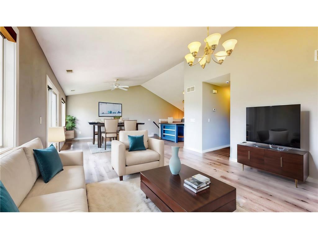 1559 Yorkshire Lane Shakopee MN 55379 6573213 image1