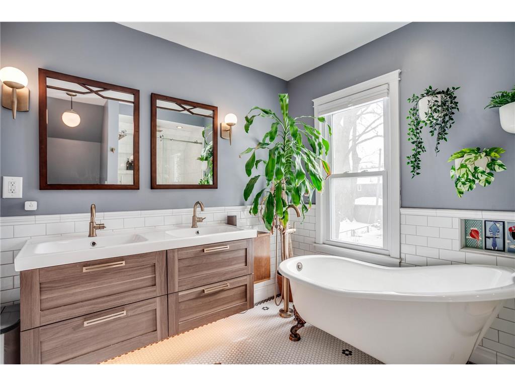 156 Arthur Avenue SE Minneapolis MN 55414 7025668 image35