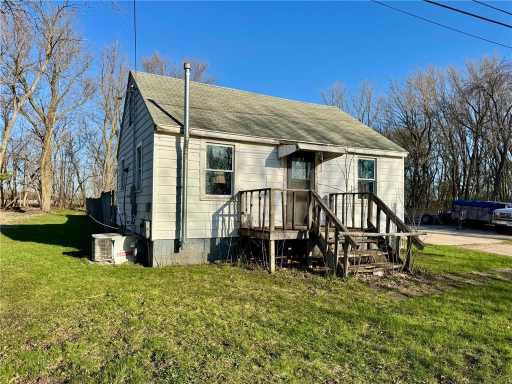 156 Main Street N Waltham MN 55982 7058267 image3