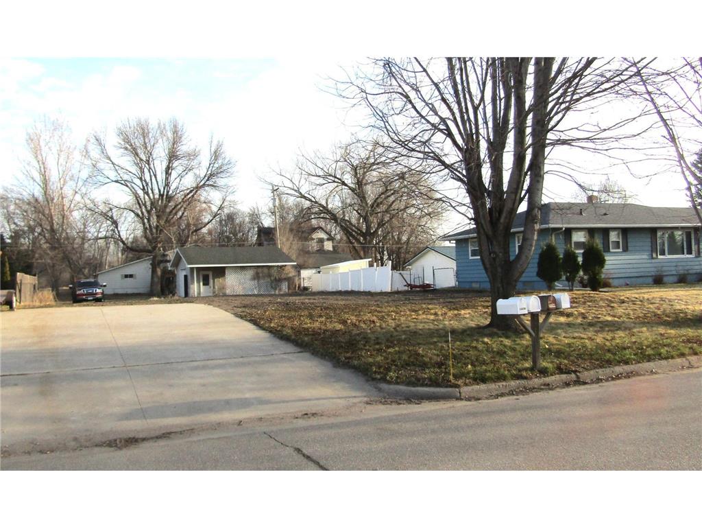 1560 9th Avenue Granite Falls MN 56241 7047098 image1