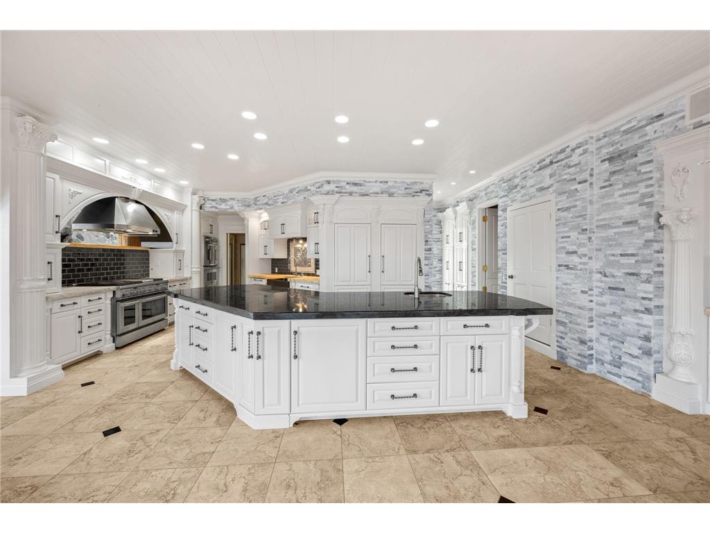 1560 Bluff Creek Drive Chanhassen MN 55318 6821231 image12