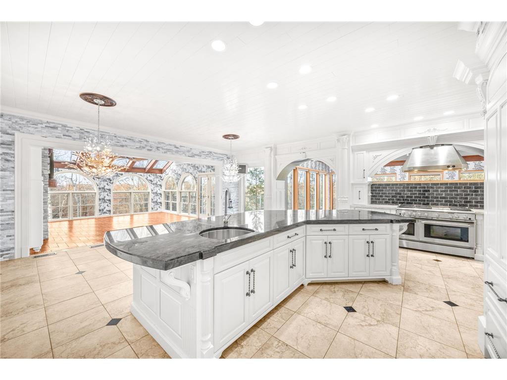 1560 Bluff Creek Drive Chanhassen MN 55318 6821231 image15