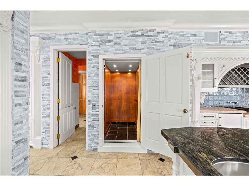 1560 Bluff Creek Drive Chanhassen MN 55318 6821231 image21