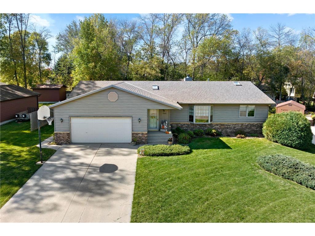 1560 Dell Place Owatonna MN 55060 6447600 image1