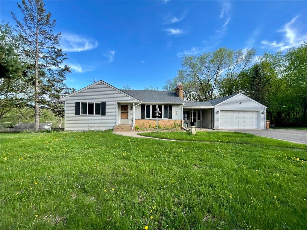 1560 Goose Lake Road, Gem Lake, MN 55110 MLS 6198832 Edina Realty