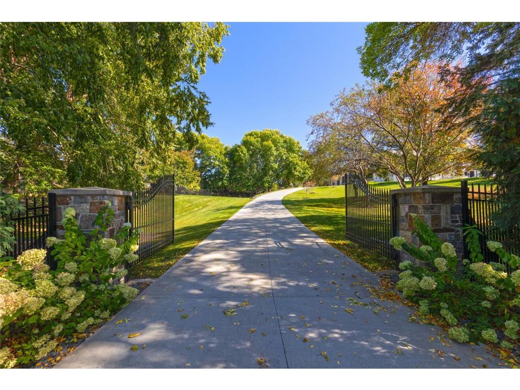 1560 Hunter Drive Medina MN 55391 7007959 image43