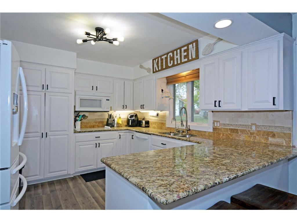 1560 Rhode Island Avenue N Golden Valley MN 55427 6803854 image10