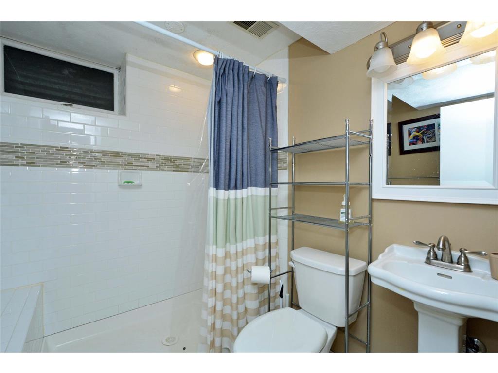 1560 Rhode Island Avenue N Golden Valley MN 55427 6803854 image28