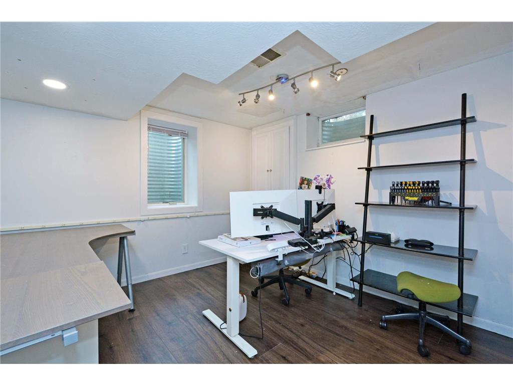 1560 Rhode Island Avenue N Golden Valley MN 55427 6803854 image29