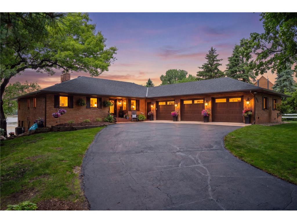 15600 Logarto Lane Burnsville MN 55306 - Crystal 7037012 image1