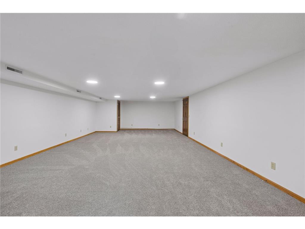 15600 Logarto Lane Burnsville MN 55306 - Crystal 7037012 image124