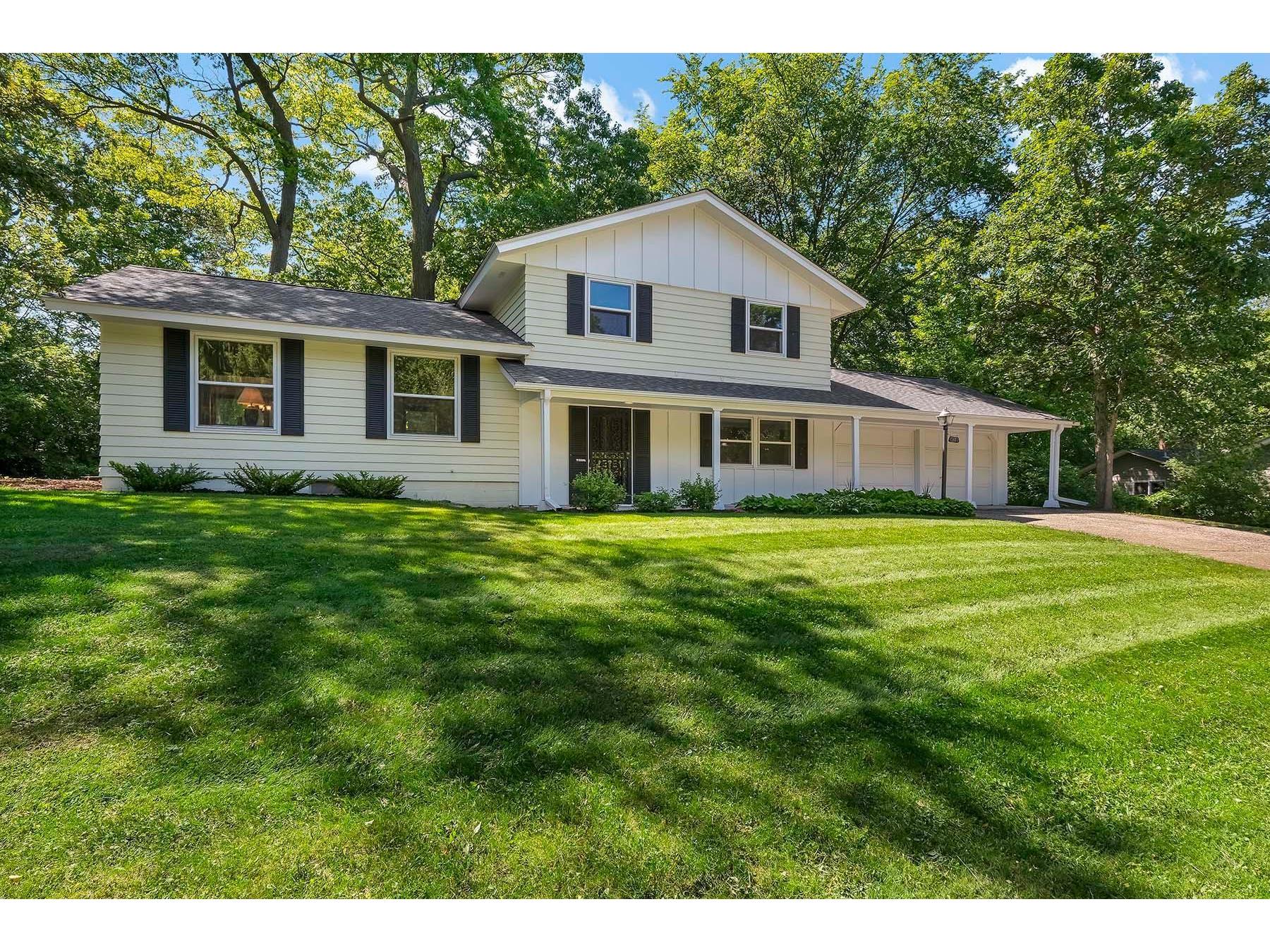 15607 Normandy Lane, MN 55345 MLS 5748637 Edina Realty