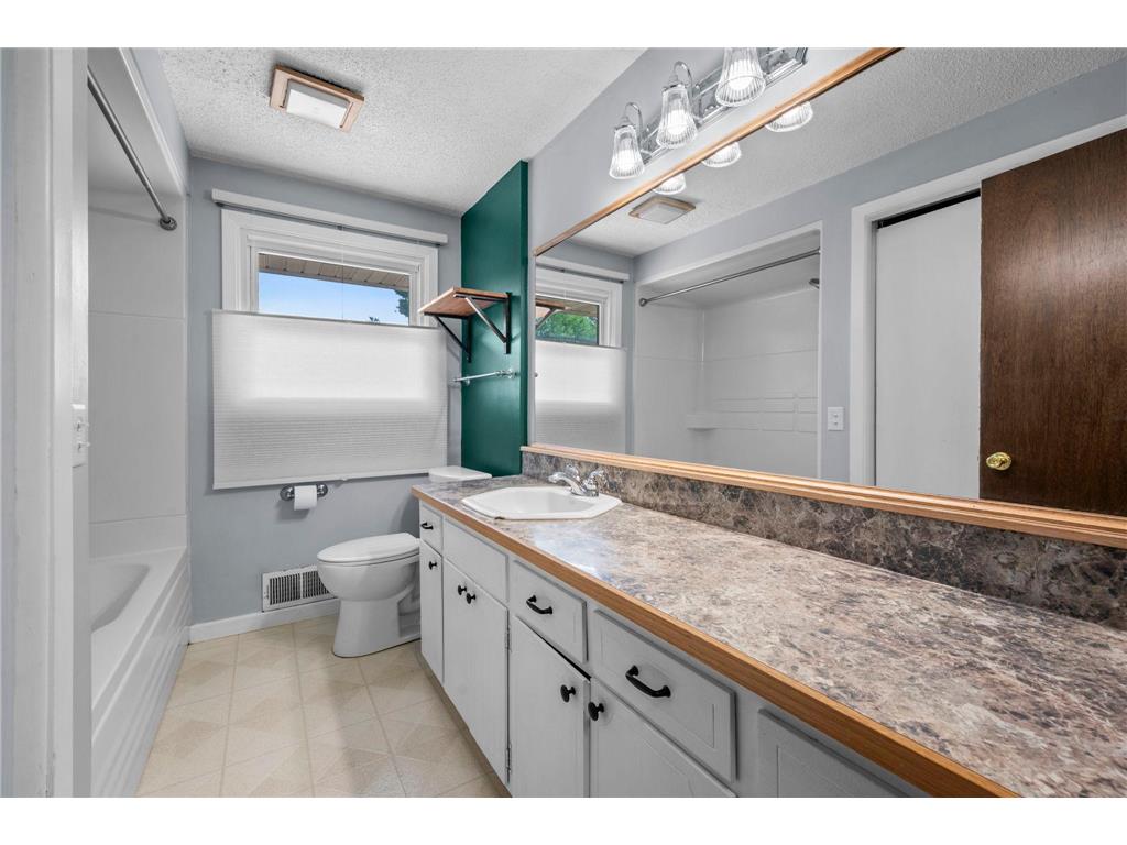 1561 15th Terrace NW New Brighton MN 55112 7109449 image38