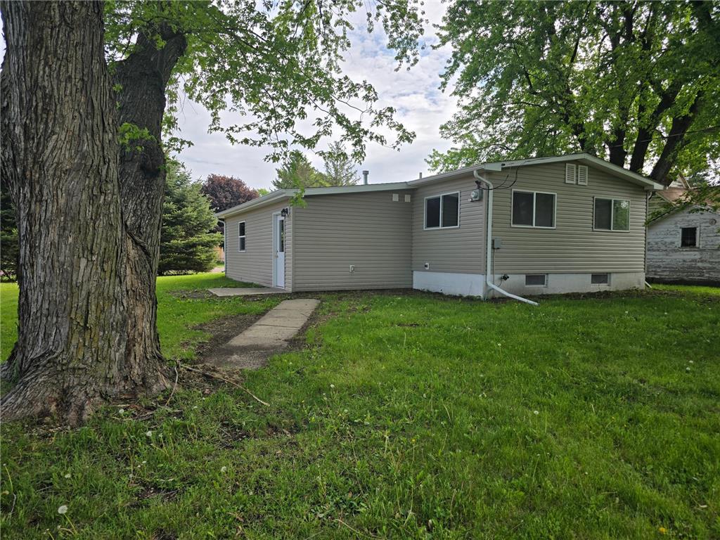 1561 Broadway Street Bigelow MN 56117 7078546 image2