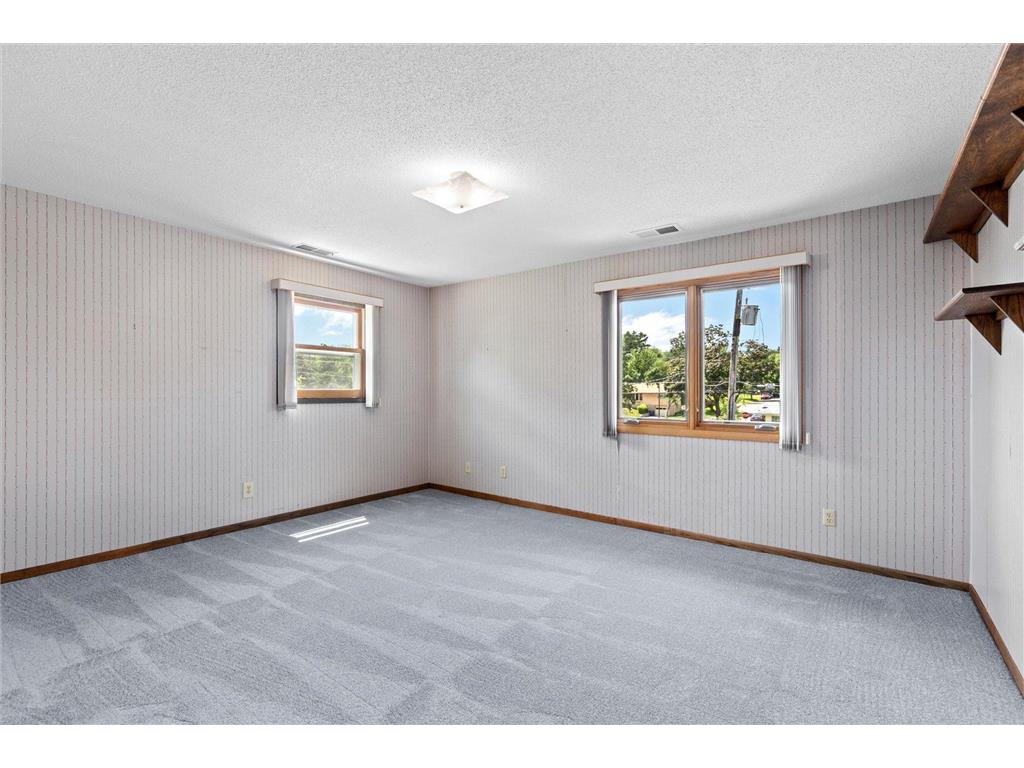 1561 Chamber Street Saint Paul MN 55106 7103966 image22