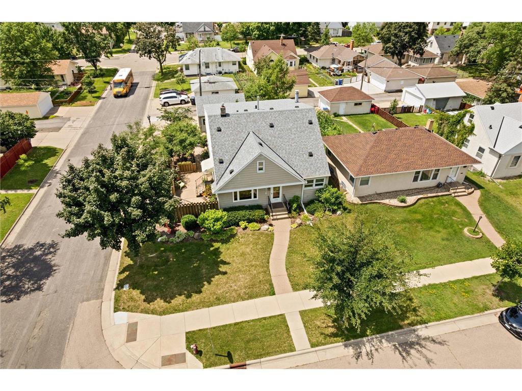 1561 Chamber Street Saint Paul MN 55106 7103966 image48