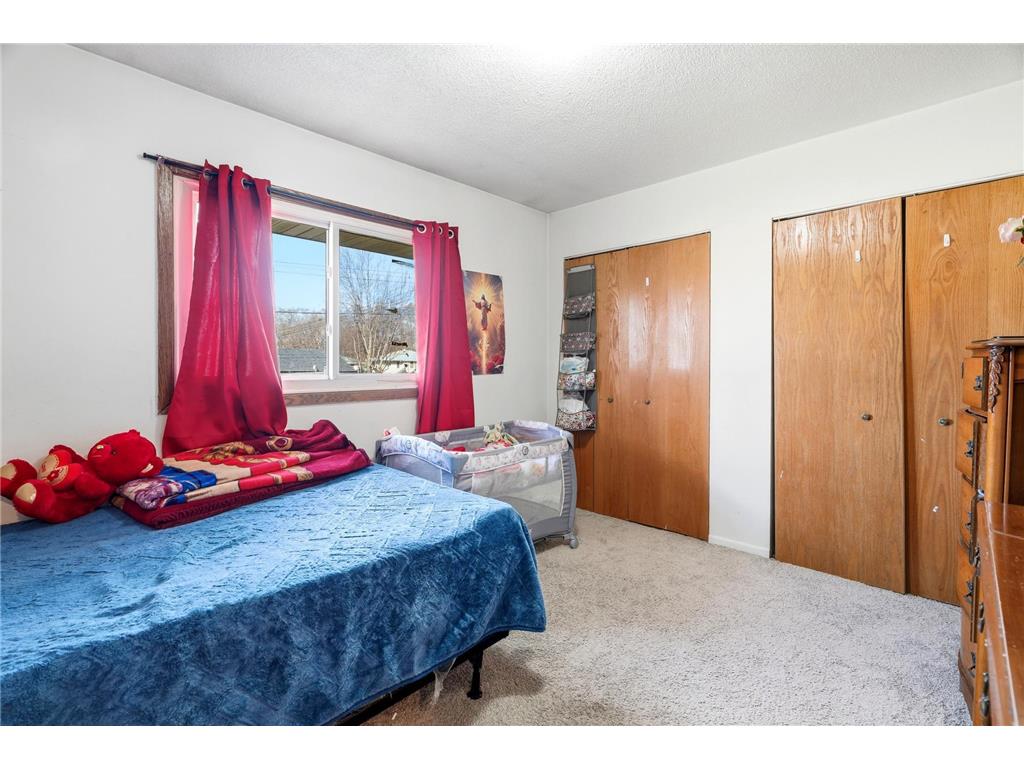 1561 Clarence Street Saint Paul MN 55106 7046561 image11