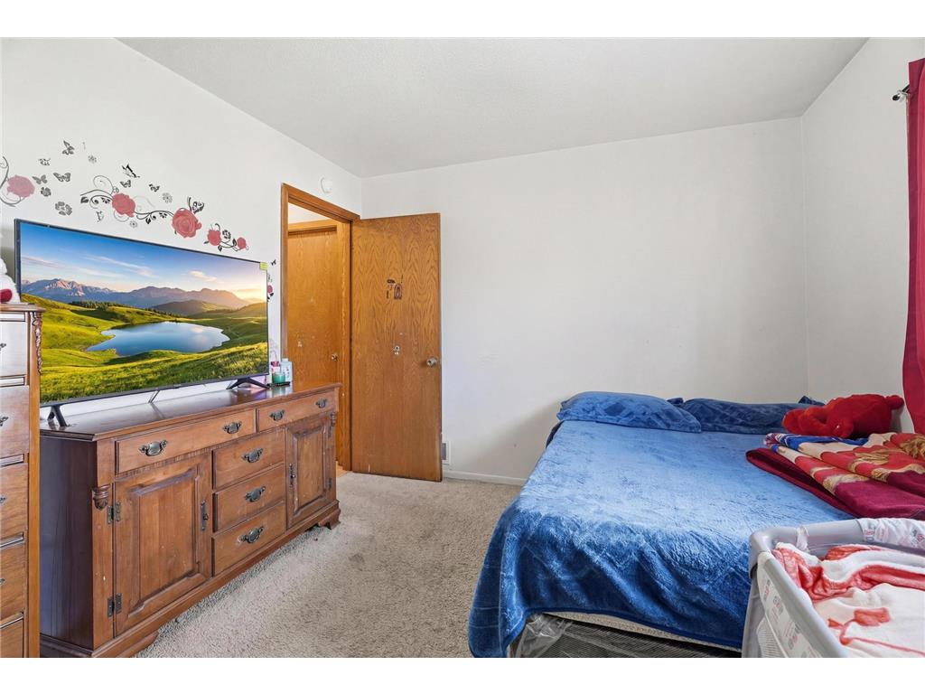 1561 Clarence Street Saint Paul MN 55106 7046561 image12