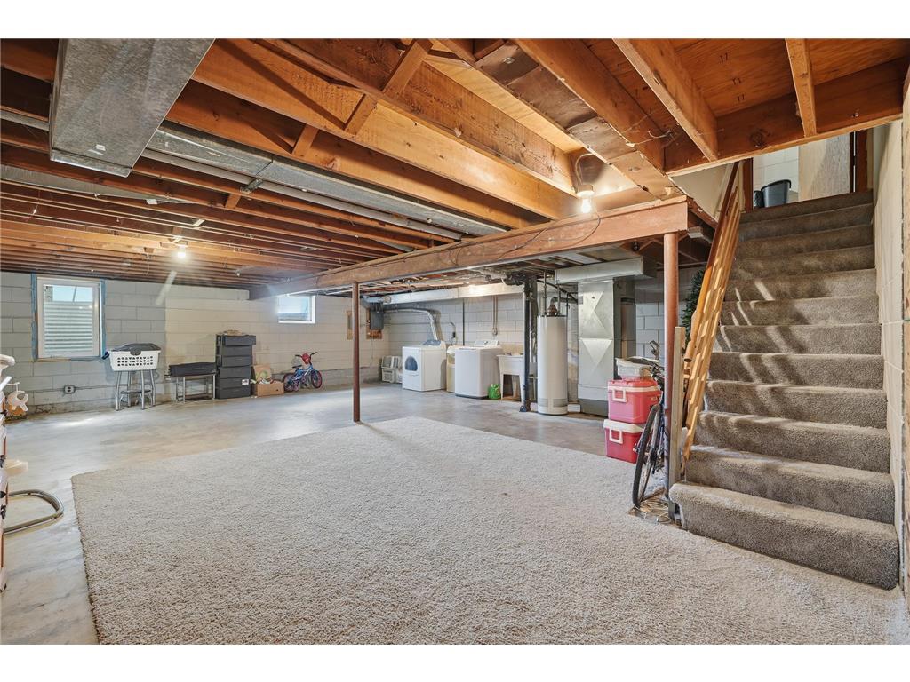 1561 Clarence Street Saint Paul MN 55106 7046561 image16